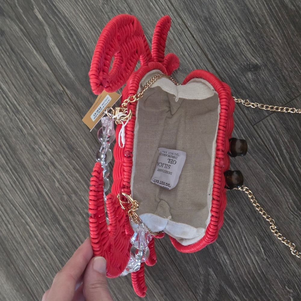 Tommy Bahama Crab Wicker Crossbody Bag Red Nautical Novelty Vacation NEW - Picture 9 of 9